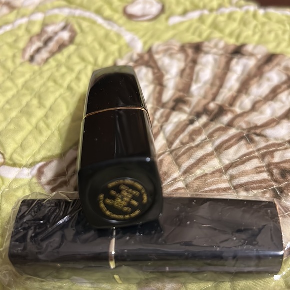 COPY - NWT, Signature Club A by Adrienne Arpel, Creamy neutral mauve lip color - Picture 2 of 5